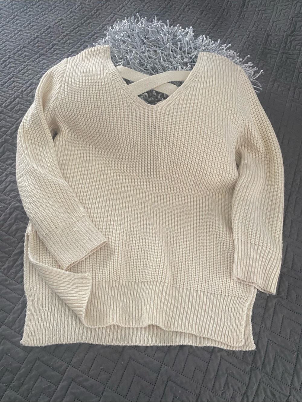 LA MIEL Cream V-Neck Crisscross Back Knit Sweater